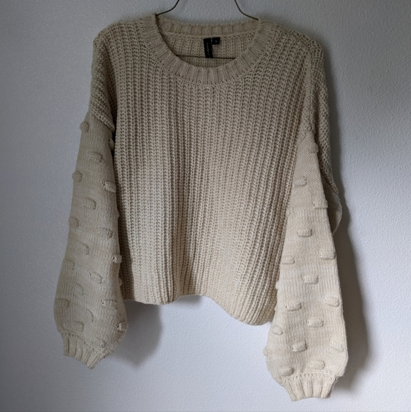 Moon and Madison Cream Knit Bauble Sleeve Cropped Sweater Womens Large L Neutral - Picture 10 of 13